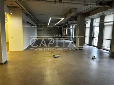 комерційна за адресою Спаська вул., 5