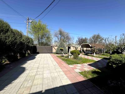 будинок за адресою Моторна вул., 140