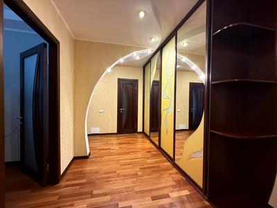 квартира за адресою Драгоманова вул., 8
