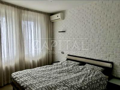 квартира за адресою Миколи Амосова вул., 4