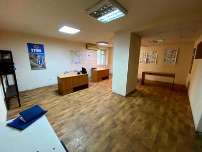 комерційна за адресою Запорізьке шосе, 56