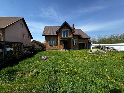 будинок за адресою с. Черніїв, Злуки