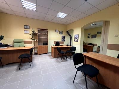 коммерческая по адресу Корятовича пл., 15