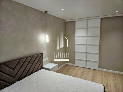 квартира по адресу Віктора Йови ул., 1