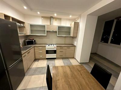 квартира за адресою Юнаківа, 8