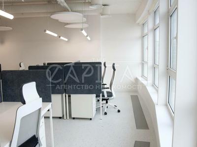 комерційна за адресою Кловський узвіз, 7a