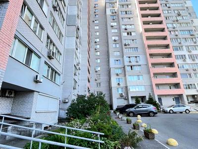 квартира за адресою Братів Горобців вул. (Дмитра Кедріна), 53-А