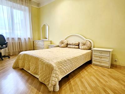 квартира за адресою Велика Васильківська вул. (Червоноармійська), 132