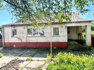 дом по адресу с. Лежница, Центральна