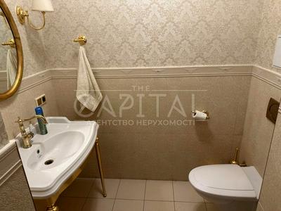 комерційна за адресою Костельна вул., 6