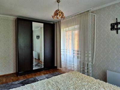 квартира по адресу Ореста Левицкого ул. (Академіка Курчатова), 4