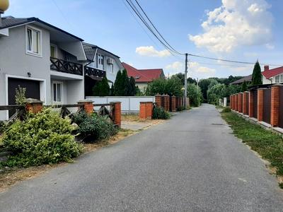 будинок за адресою Озерна