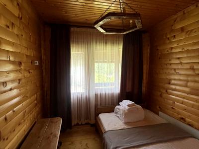 комерційна за адресою Яремче, Івана Франка, 450