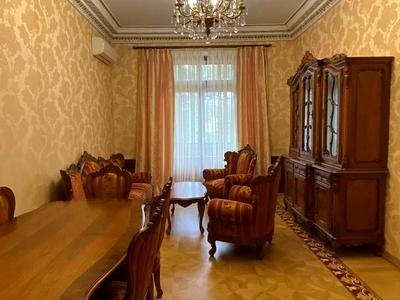 квартира за адресою Заньковецької вул., 8