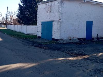 комерційна за адресою вул.Дзержинського, 64