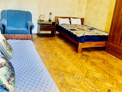 квартира за адресою Генерала Алмазова вул. (Кутузова), 14