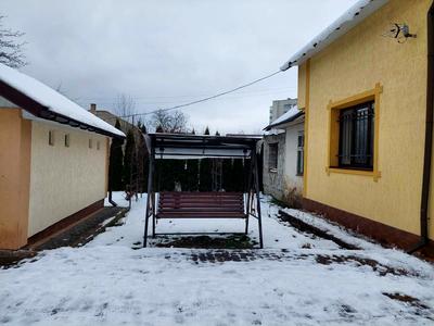 дом по адресу Самборская ул.
