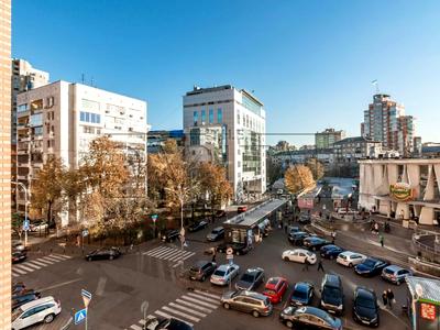 квартира за адресою Панаса Мирного вул., 12