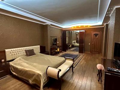 квартира за адресою Київ, Василя Симоненка вул., 5