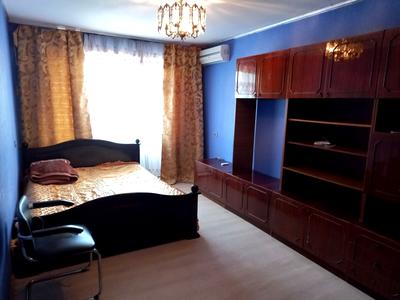 квартира за адресою Дніпровська набережна вул., 9