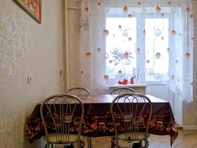 квартира за адресою Курсанта Єськова вул., 26