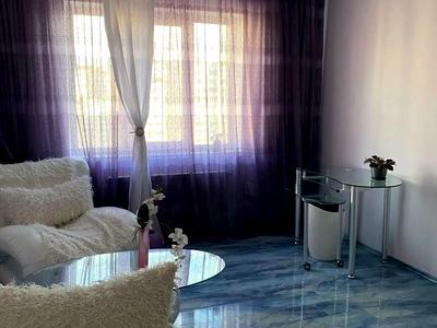 квартира за адресою Анни Ахматової вул., 43