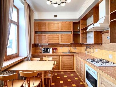 квартира за адресою Круглоуніверситетська вул., 11/19