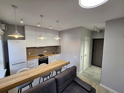 квартира за адресою Київ, Салютна вул., 21