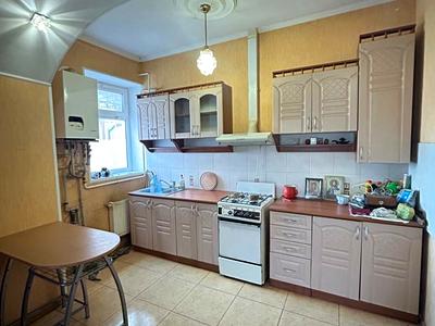 квартира за адресою Теплична вул., 8