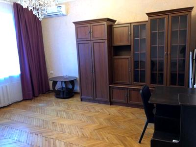 квартира за адресою Почайнинська вул., 45/48