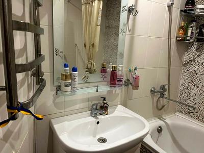 квартира за адресою Автозаводська вул., 7б