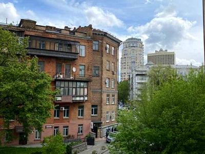 квартира за адресою Кудрявський узвіз, 3-А