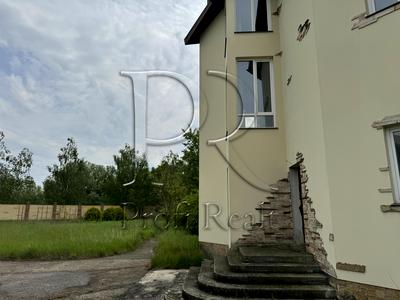 будинок за адресою Центральна вулиця