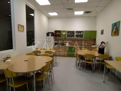 комерційна за адресою Братів Чучупаків вул. (Смольна), 9