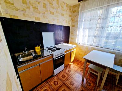 квартира за адресою Квітневий пров., 8