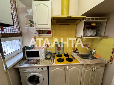 квартира за адресою Утьосова вул., 6