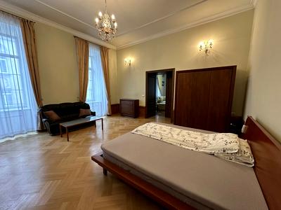квартира за адресою Театральна вул., 23