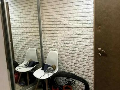 квартира за адресою Драгоманова вул., 1-К