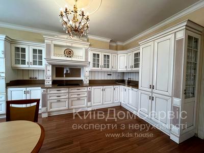 квартира за адресою Кудрявський узвіз, 3-Б