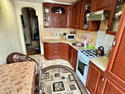 квартира за адресою Космодромна вул., 3