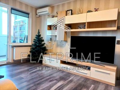 квартира за адресою Науки просп., 60-А