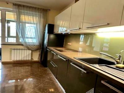 квартира за адресою Патріарха Мстислава Скрипника вул., 40