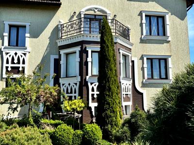 будинок за адресою вул. Лесі Українки, 12