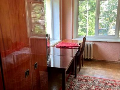квартира за адресою Салютна вул., 25