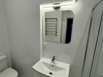 квартира по адресу Парижской Коммуны ул., 4