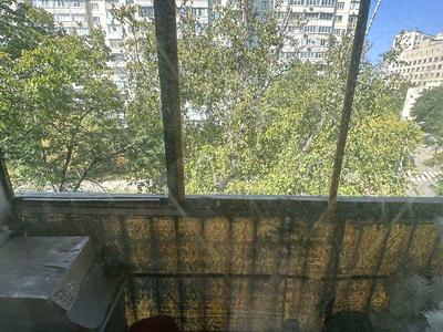 квартира за адресою Космічна вул., 8