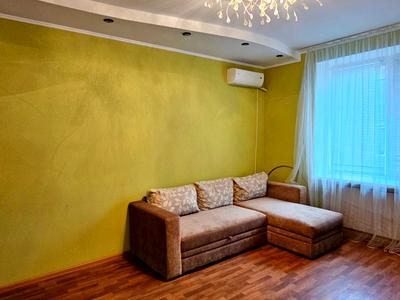 квартира за адресою Конституції просп., 40