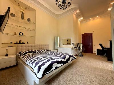 квартира за адресою Київ, Костельна вул., 8