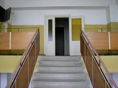 коммерческая по адресу Защитников Украины ул. (Леніна), 14