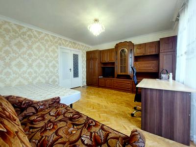 квартира за адресою Медової Печери вул. (), 36